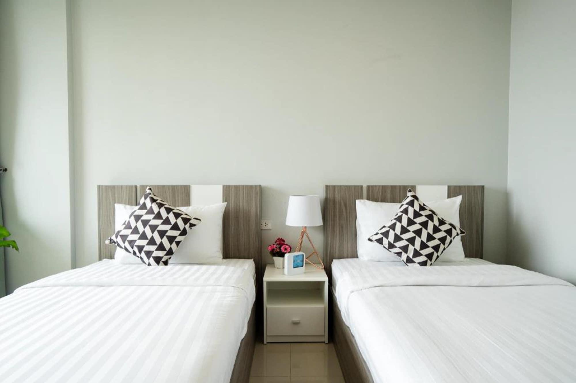 Onpa Hotel & Residence Bangsaen Extérieur photo